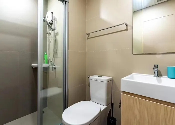 Lumpini Phetchaburi Siam Square Nana Apartment